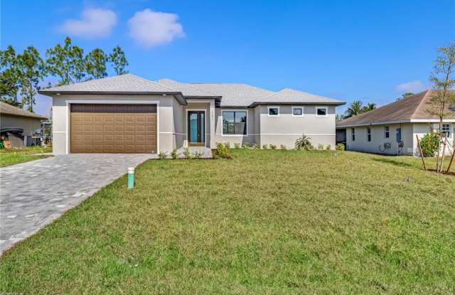 10621 Landau Lane - 10621 Landau Lane, Bonita Springs, FL 34135