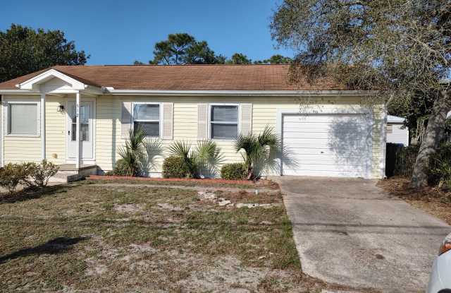 Cozy Retreat in the Heart of PCB! *1/2 Off Security Deposit for Active-Duty Military!!* photos photos