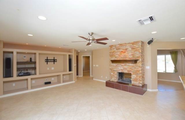 3037 East Vista Drive Gallery 4