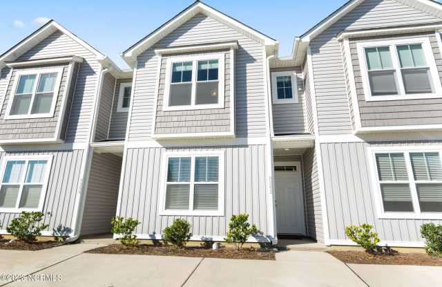 8262 Paramount Point - 8262 Paramount Point, Leland, NC 28479