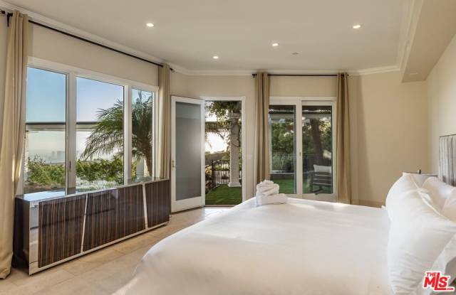 560 Chalette Drive photos photos