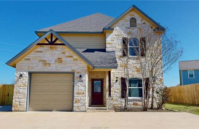 2900 Horseback Court photos photos