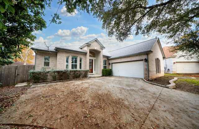Spacious & Updated 3-Bedroom Home in Deer Creek, Schertz, TX - Realtor Commission: $500 Gallery 4