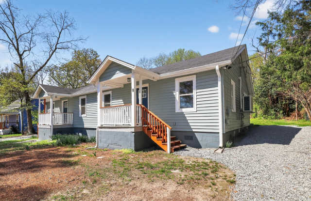 Fully renovated 2 bedroom/ 1 bathroom duplex walking distance to downtown Bessemer City! Gallery 3