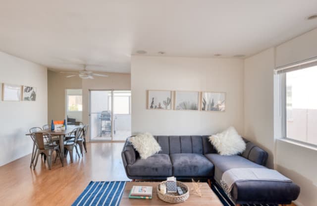 1021 Hill St - 1021 Hill Street, Santa Monica, CA 90405