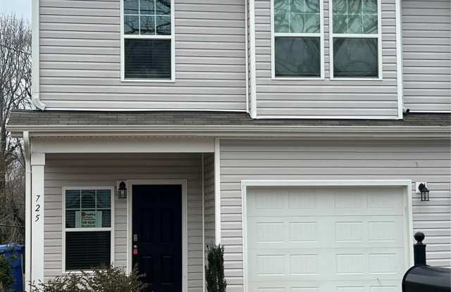 725 Lackey Extension - 725 Lackey Street, Kings Mountain, NC 28086 725 Lackey Extension - 725 Lackey Street, Kings Mountain, NC 28086