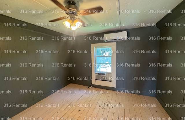$850 - 2 bed 1 bath - Single Family Home Gallery 3