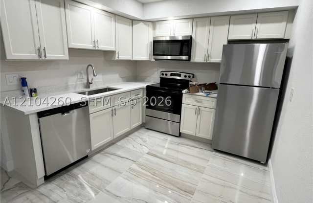 8011 NW 44th Ct Gallery 2