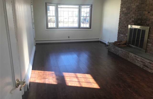 169 Haven Ln Gallery 4