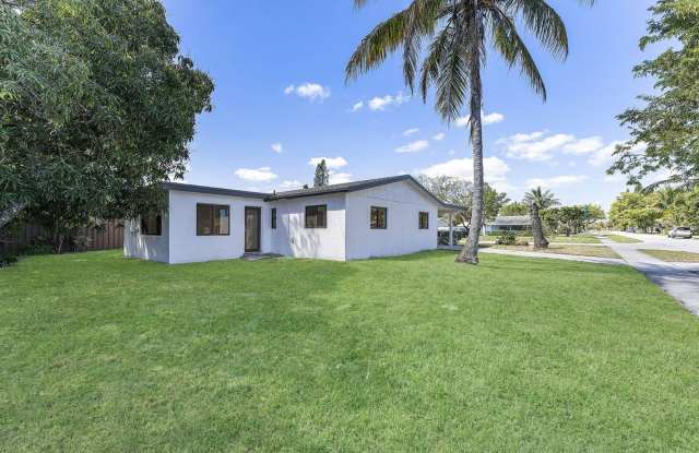 714 NW 1ST WAY DEERFIELD BEACH, FL 33441 - 714 Northwest 1st Way, Deerfield Beach, FL 33441