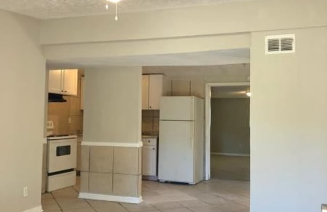 4611 Aberdare Ave N - 4611 North Aberdare Avenue, Jacksonville, FL 32208