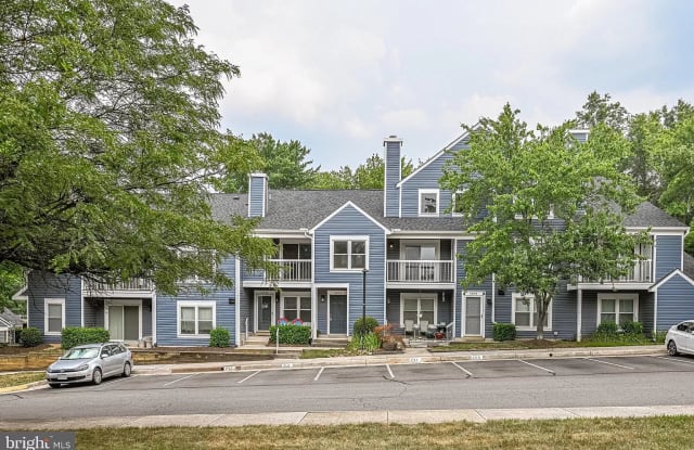 5839 Orchard Hill Lane - 5839 Orchard Hill Lane, Centreville, VA 20124