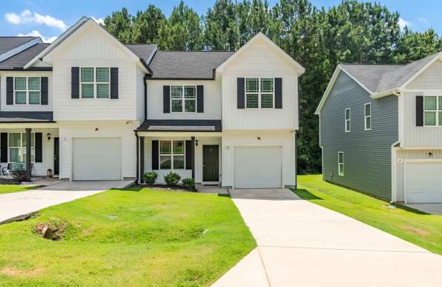 Modern 4 Bedroom Home in Quiet Clayton Neighborhood photos photos
