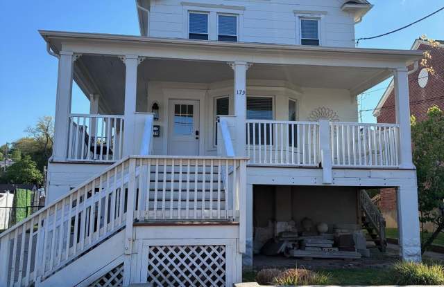 179 Bay Avenue photos photos