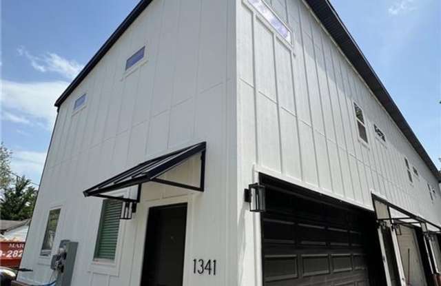 Nice modern 1 bed 1 bath apartment near Campus photos photos