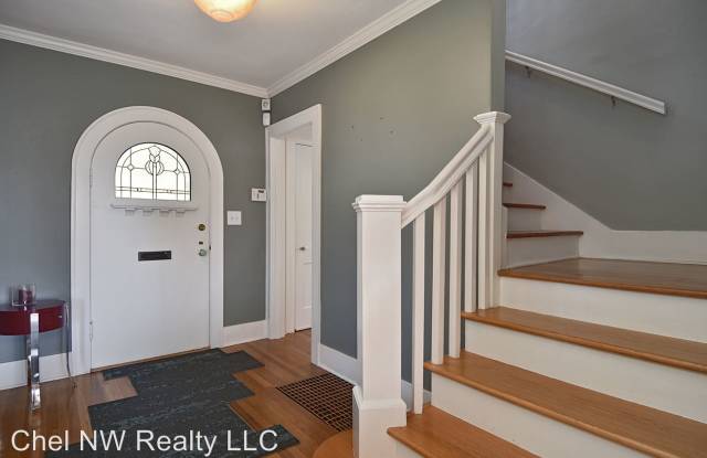 2841 Mount Rainier Drive S Gallery 3