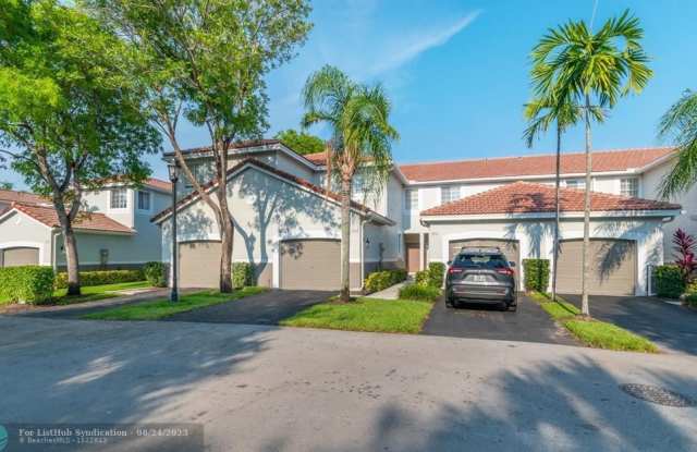 3828 SAN SIMEON CIR - 3828 San Simeon Circle, Weston, FL 33331