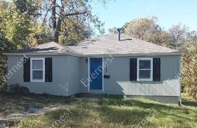 700 S Savage St - 700 South Savage Street, Independence, MO 64050