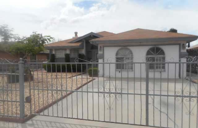 713 HEMPSTEAD Drive Gallery 2