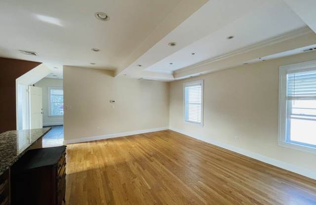 18 Richardson St Gallery 4