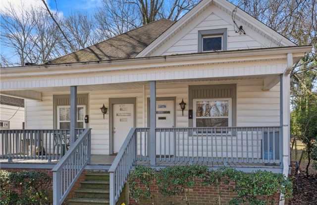 1720 Thompson Avenue photos photos