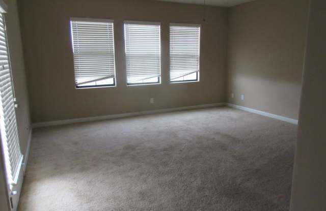 3464 N Boulder Court Gallery 4