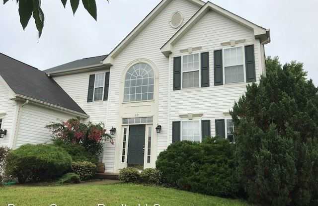 224 Park Gate Dr. SE - 224 Park Gate Drive Southeast, Leesburg, VA 20175