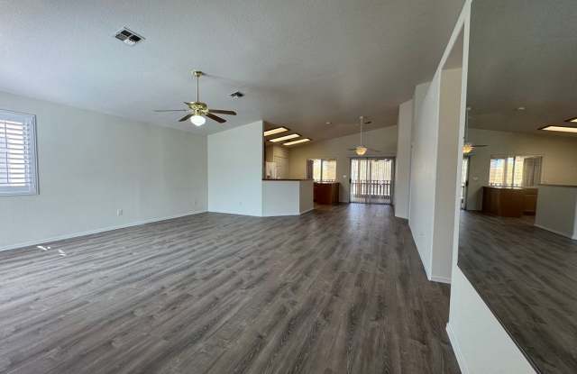 Charming 3-Bedroom Home in El Camino Village Gallery 3