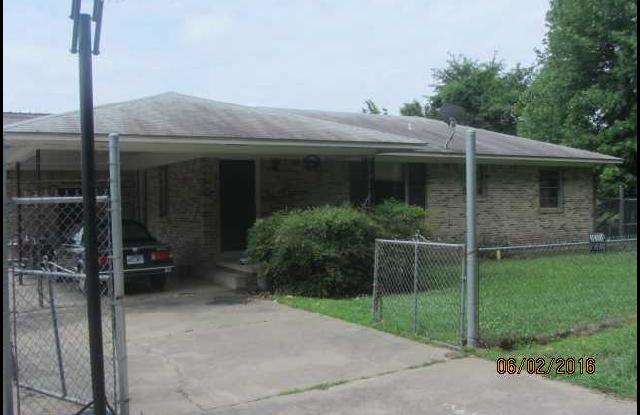 6101 Young Road Gallery 2
