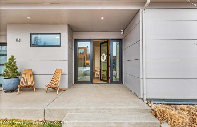 113 Valley Court Gallery 3