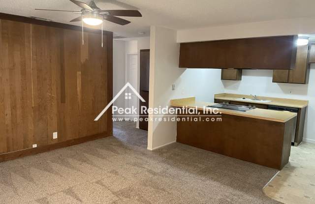 Spacious Fair Oaks 2bd/1ba Duplex with 1 Car Garage Gallery 4