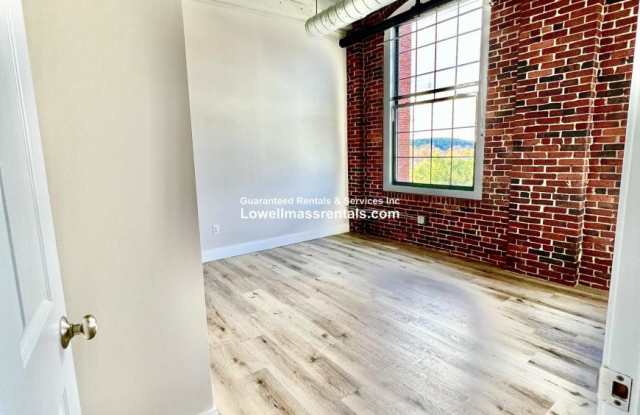 101 Mill St. Gallery 4