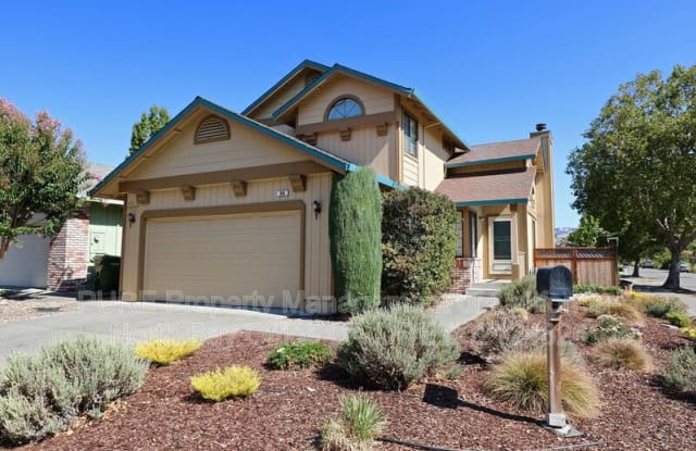 806 WINTON DR - 806 Winton Drive, Petaluma, CA 94954