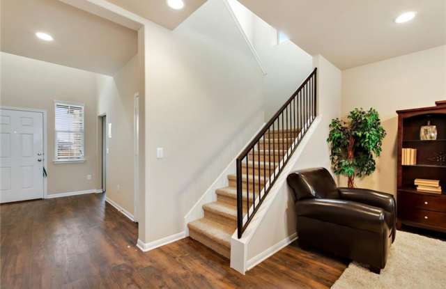 For Lease Gallery 3