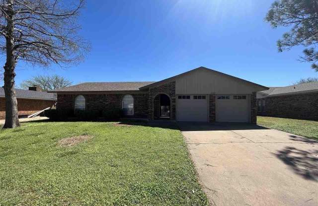 2305 TINKER TRAIL - 2305 Tinker Trail, Wichita Falls, TX 76306