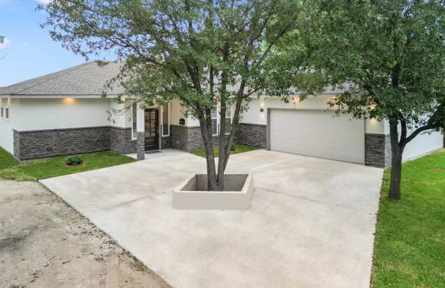 5338 Howard St photos photos