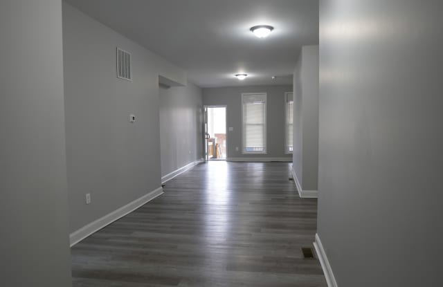 1628 N Ellamont St Gallery 4