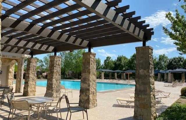 1720 Gayla Creek Drive Gallery 2