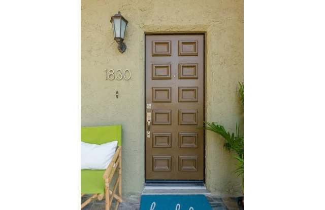 1830 Hill Drive Gallery 4