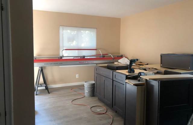 Amazing Recently Renovated Cape Style Home in Quiet Neighborhood!! New Kitchen! 2 New Baths!! Central Air! Private Patio/Yard!! Gallery 4