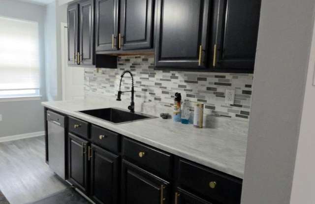 9617 AXEHEAD Court Gallery 1