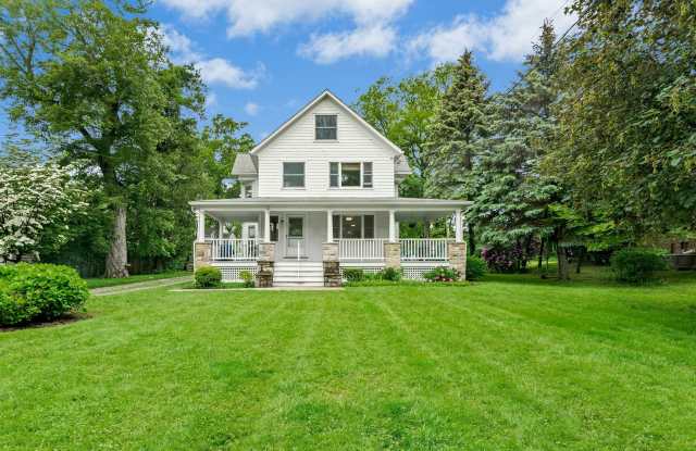 290 Soundview Avenue photos photos