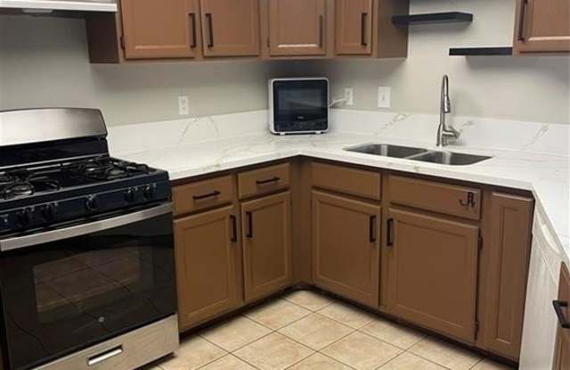 493 Sellers Place photos photos