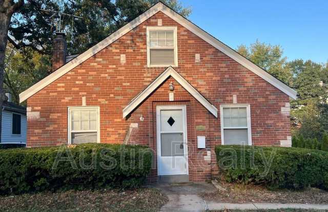 2521 Cecelia Ave photos photos