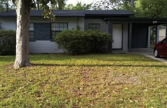5919 Oaklane Drive - 5919 Oaklane Drive, Jacksonville, FL 32244
