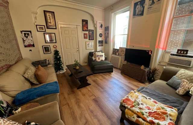 1709 W MONTGOMERY Avenue unit: 2 photos photos