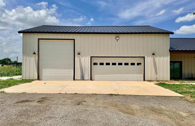 13555 Chisum Road Gallery 2