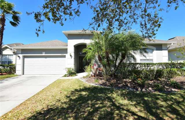 8535 LAKE WINDHAM AVENUE - 8535 Lake Windham Avenue, Orlando, FL 32829