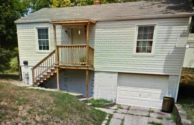 609 Globe Ave photos photos