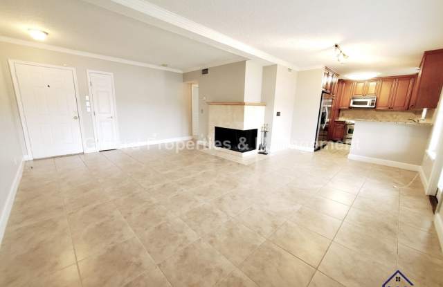 2BR/2BA Riverfront Luxury Condo Gallery 4